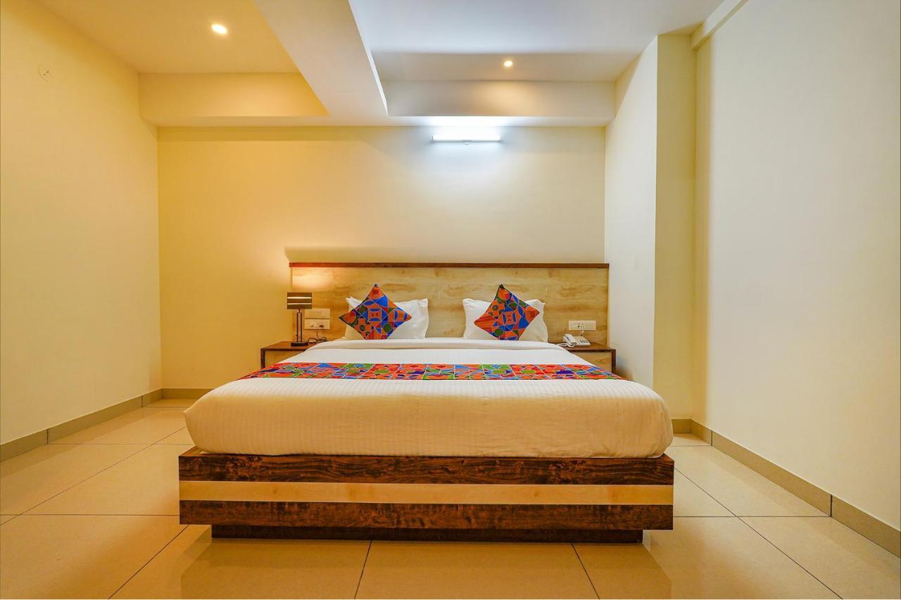 Fabhotel Shakthi Suites - Nr Jayadeva Hospital 班加罗尔 外观 照片