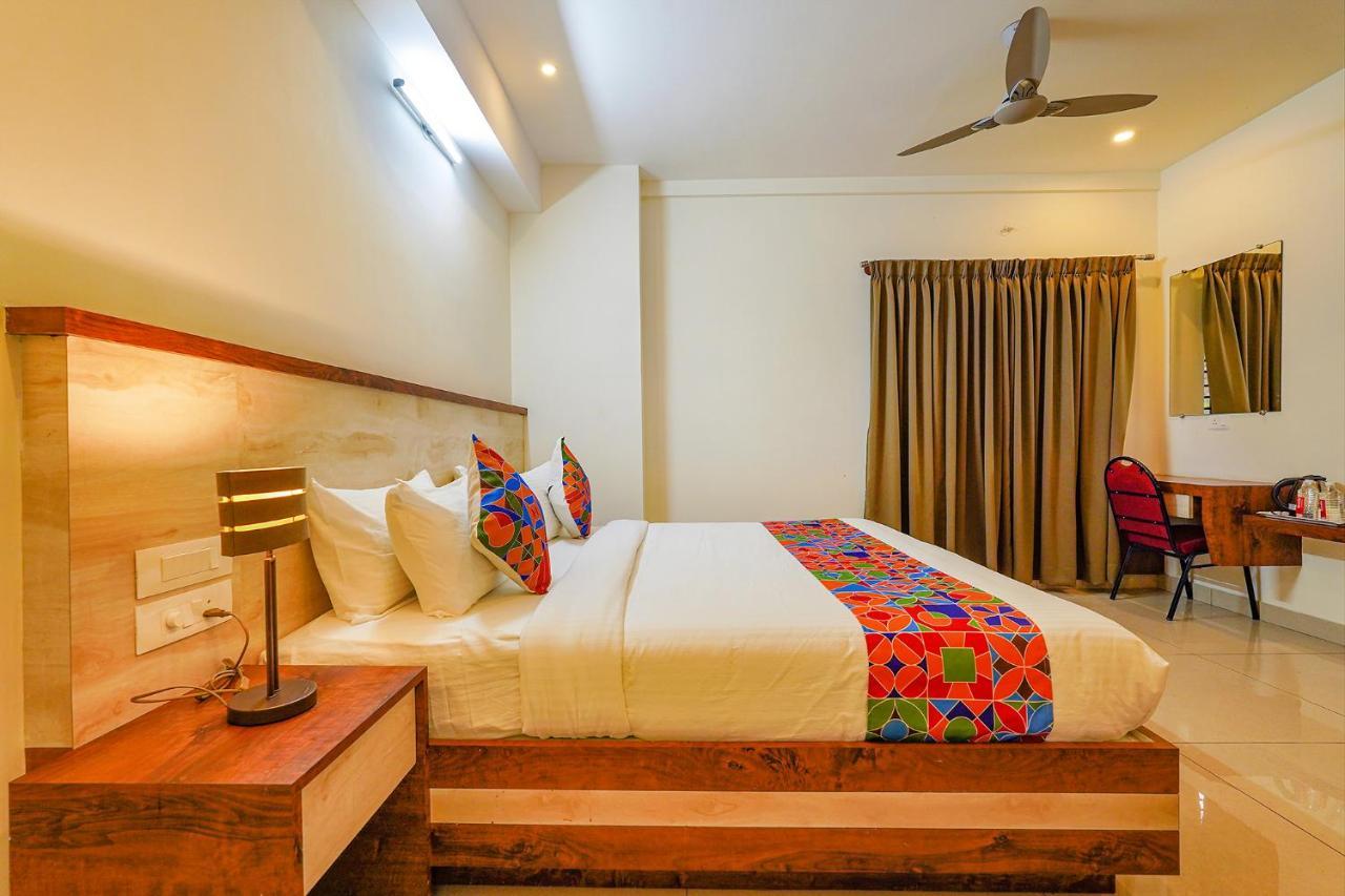 Fabhotel Shakthi Suites - Nr Jayadeva Hospital 班加罗尔 外观 照片